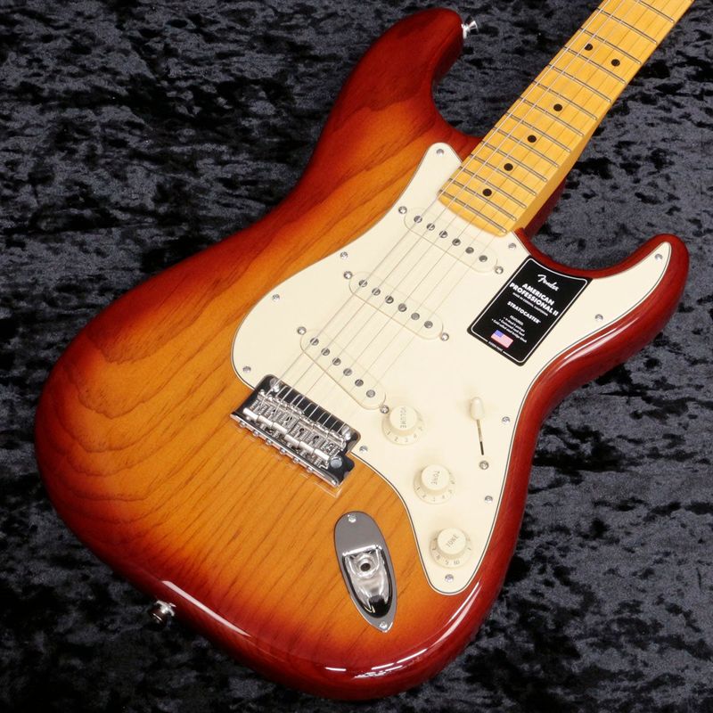 Fender / American Professional II Stratocaster Maple Sienna Sunburst 【新宿店】