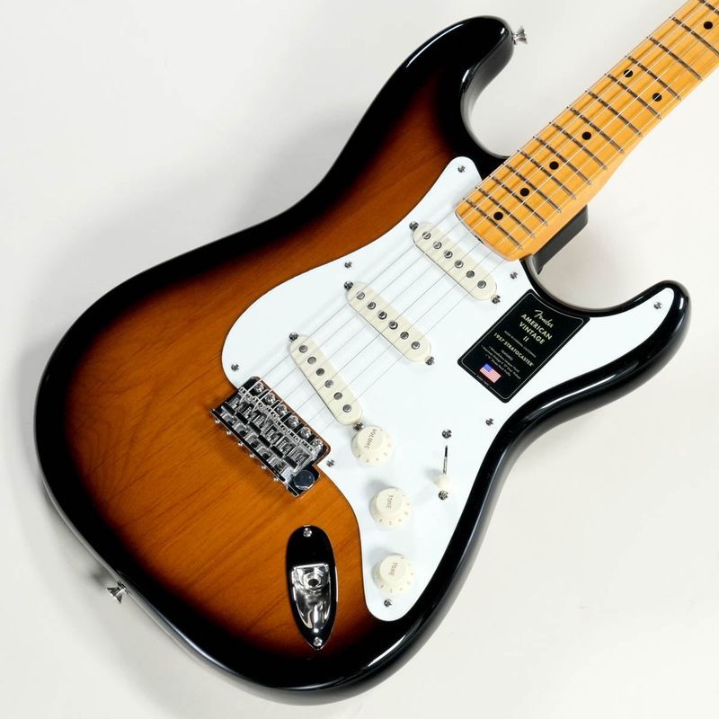ストラトキャスタータイプ × FENDER USA × サンバースト)の検索結果