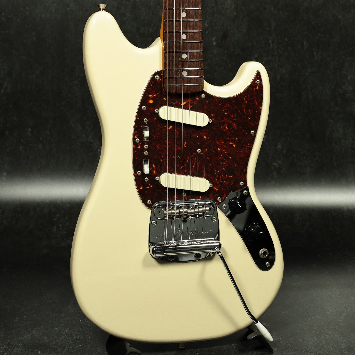 Fender japan MG-66 mustang ムスタング　エレキギター 中古】Fender Japan / MG66-66 Vintage White 【名古屋栄店