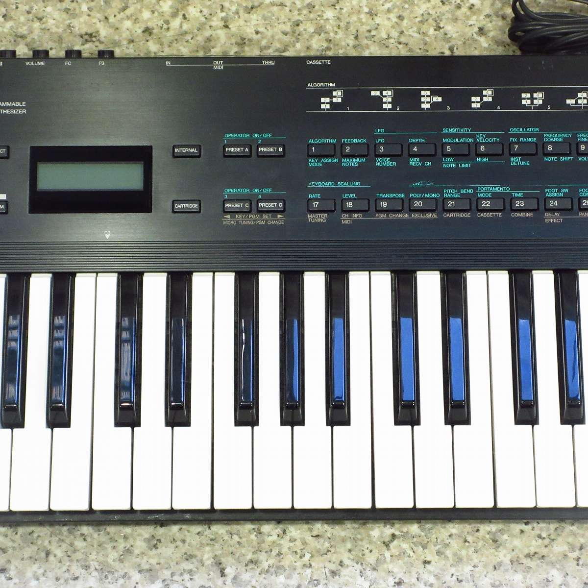 中古】YAMAHA / V2 
