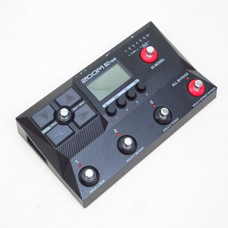 中古】ZOOM / B2 FOUR Effects & Amp Emulator ベース用 マルチ