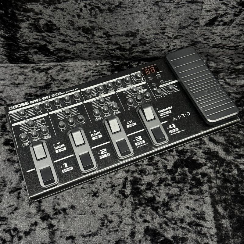 BOSS ME-90(最終値下げ値) 中古】BOSS / ME-90 / Guitar Multiple Effects 【新宿店】【9/11