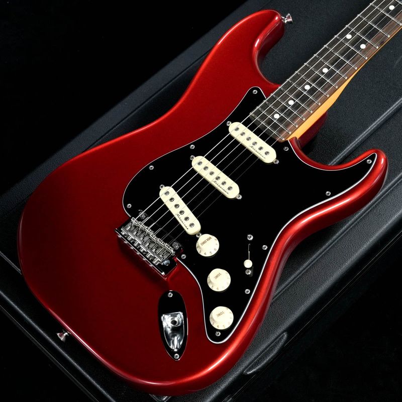 ストラトキャスタータイプ × FENDER × B＋：多少傷はあるが通常使用