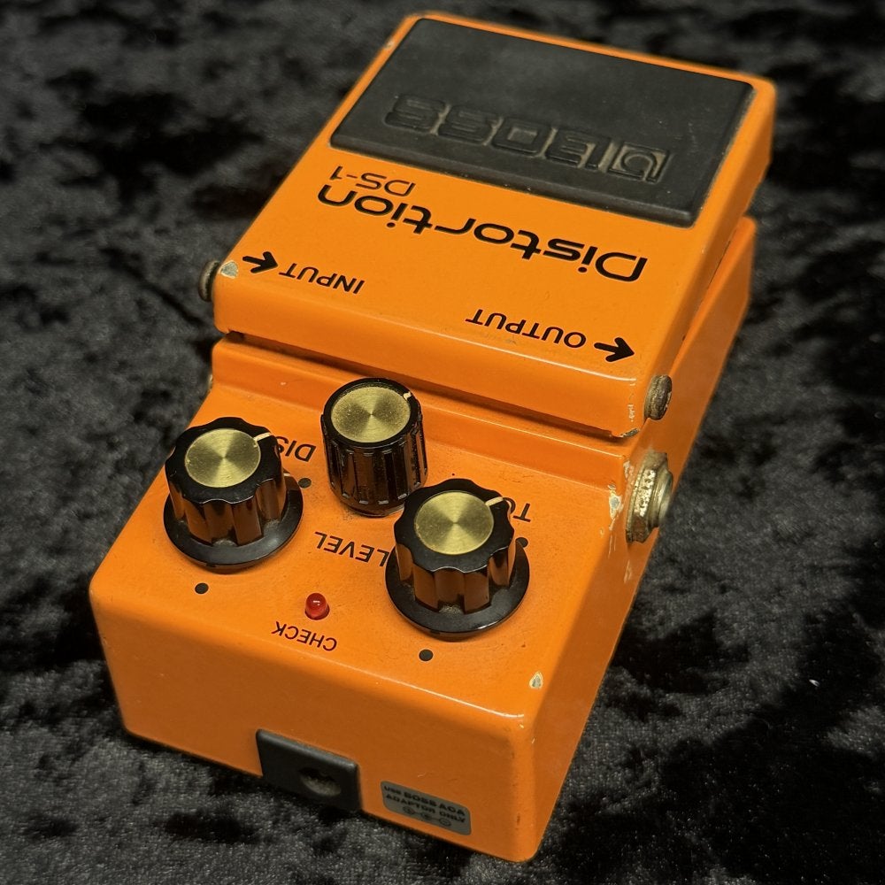 BOSS DS-1 ディストーション 　　　ビンテージ　日本製 中古】BOSS / DS-1 / Distortion / Made in Japan 【新宿店
