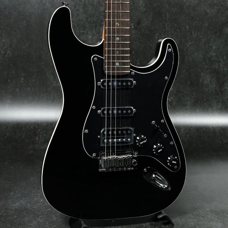 Fender (ストラトキャスタータイプ × ブラック × 名古屋栄店)の検索