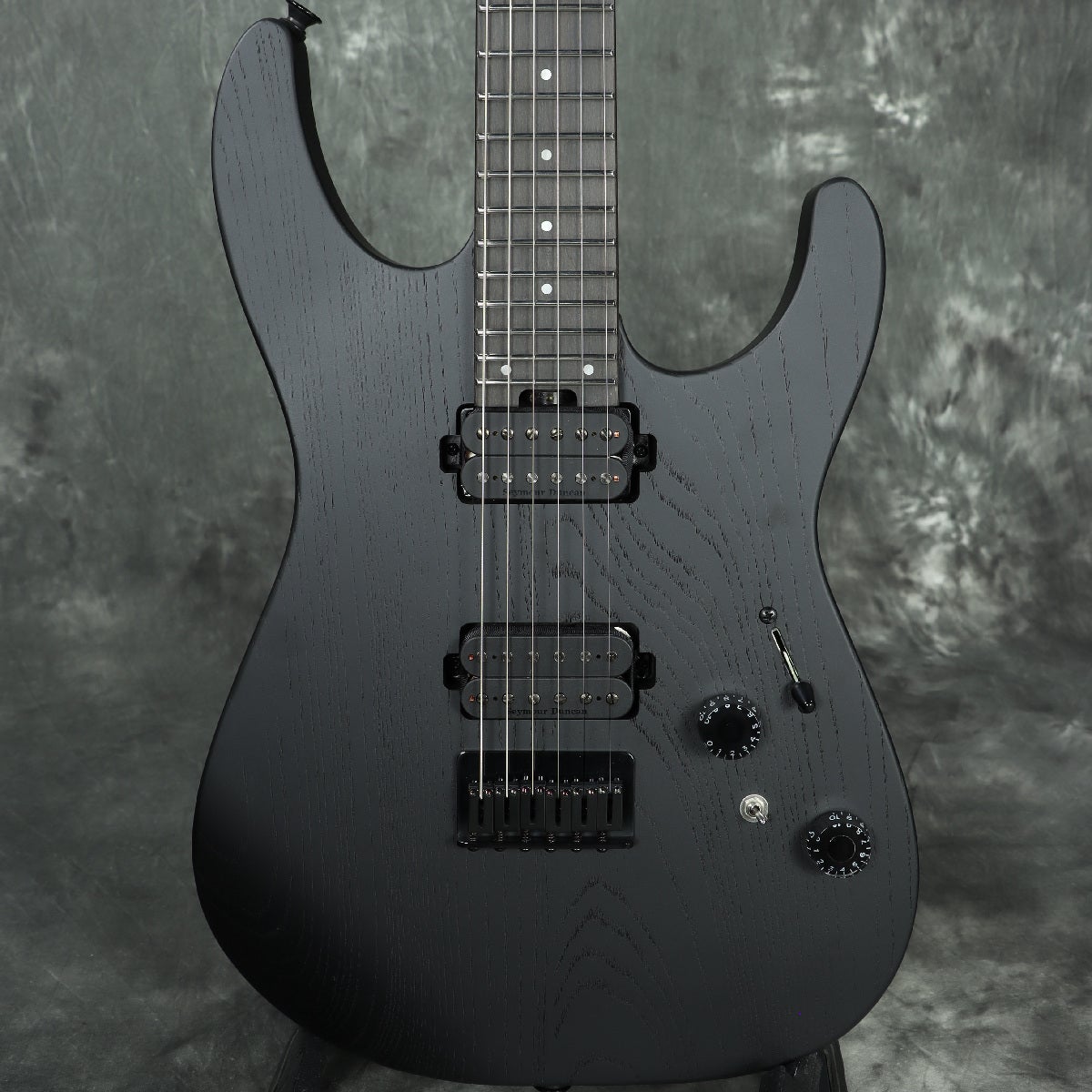 Charvel / Pro-Mod Plus Dinky DK24 HH HT EB Ebony Fingerboard Black
