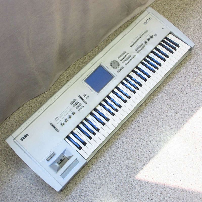 中古】KORG / TRITON 61key -ver.2.50-