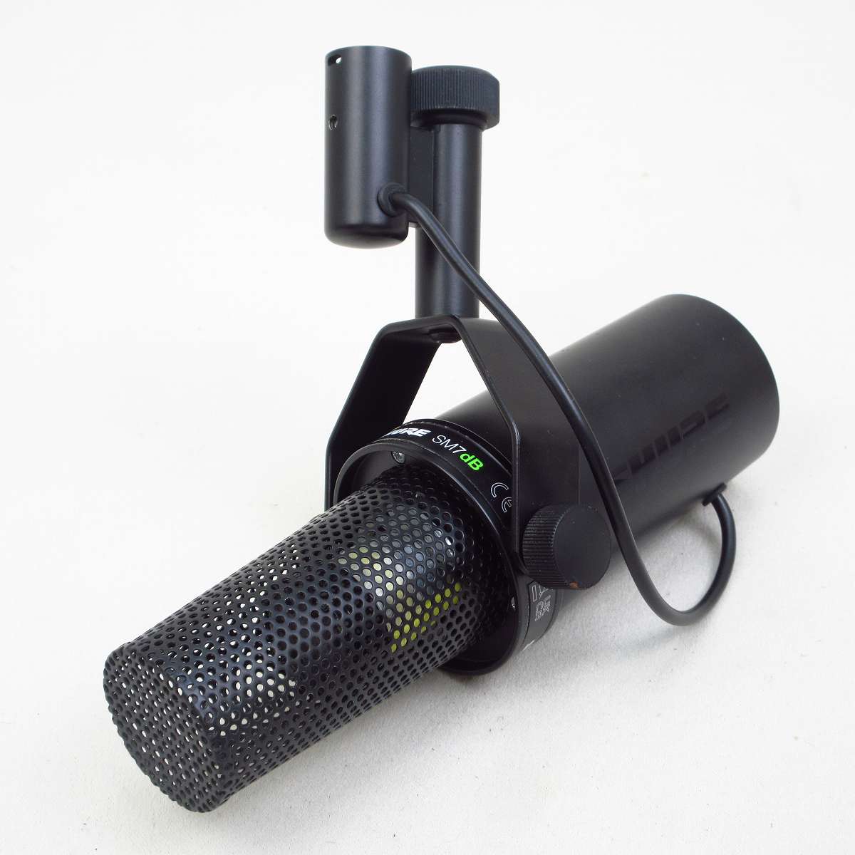 中古】SHURE / SM7dB プリアンプ内蔵 ダイナミックボーカル