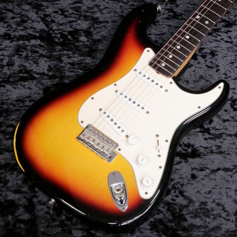Fender (ストラトキャスタータイプ × サンバースト)の検索結果