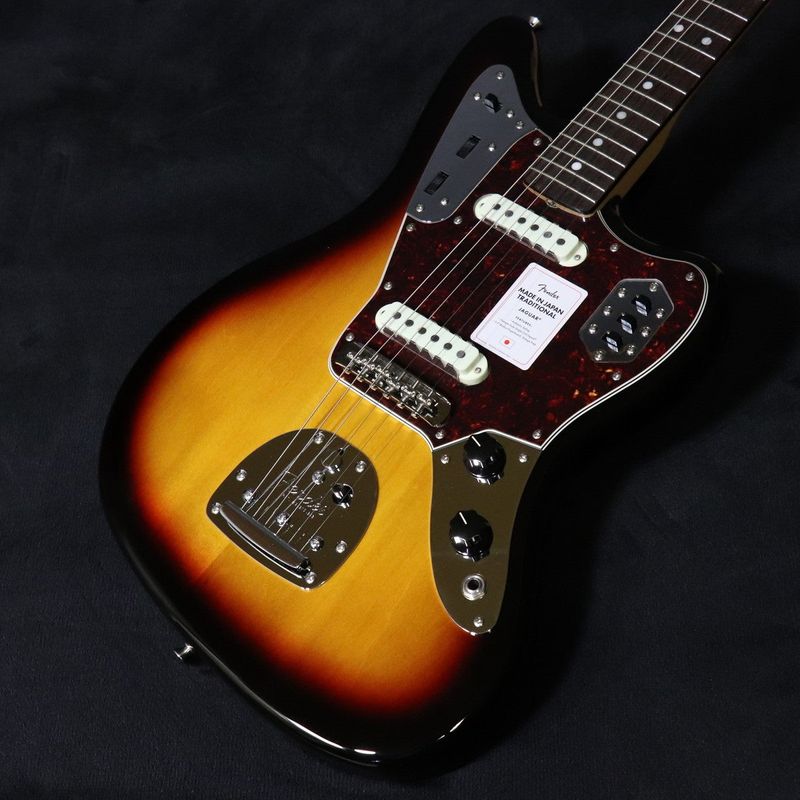 Fender / Made in Japan Traditional 60s Jaguar Rosewood Fingerboard 3-Color Sunburst 【梅田店】