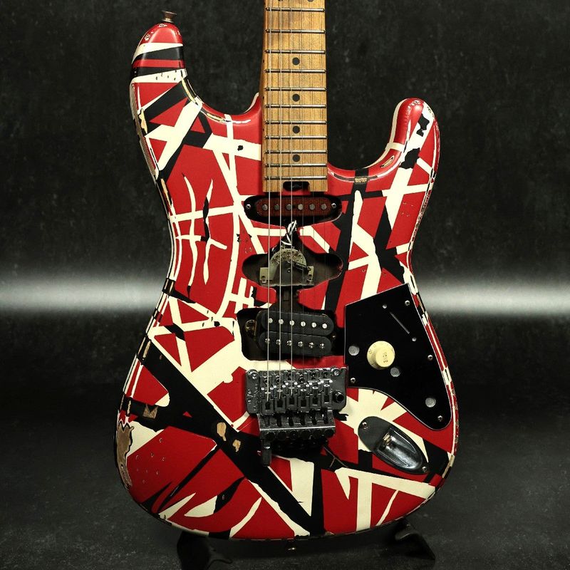 EVH / Striped Series Frankie Red/White/Black Relic  【S/N EVH2501835】【名古屋栄店】