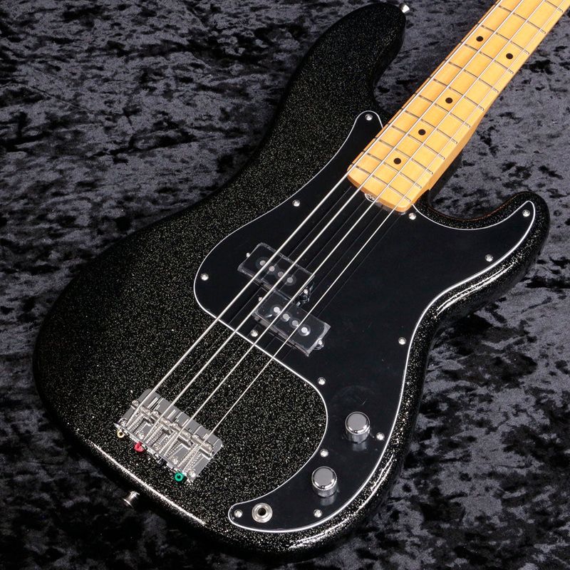 Fender / J Precision Bass Maple Fingerboard Black Gold 【新宿店