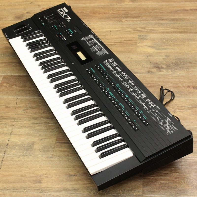 DX7 (シンセサイザー・キーボード × YAMAHA)の検索結果 | ギター