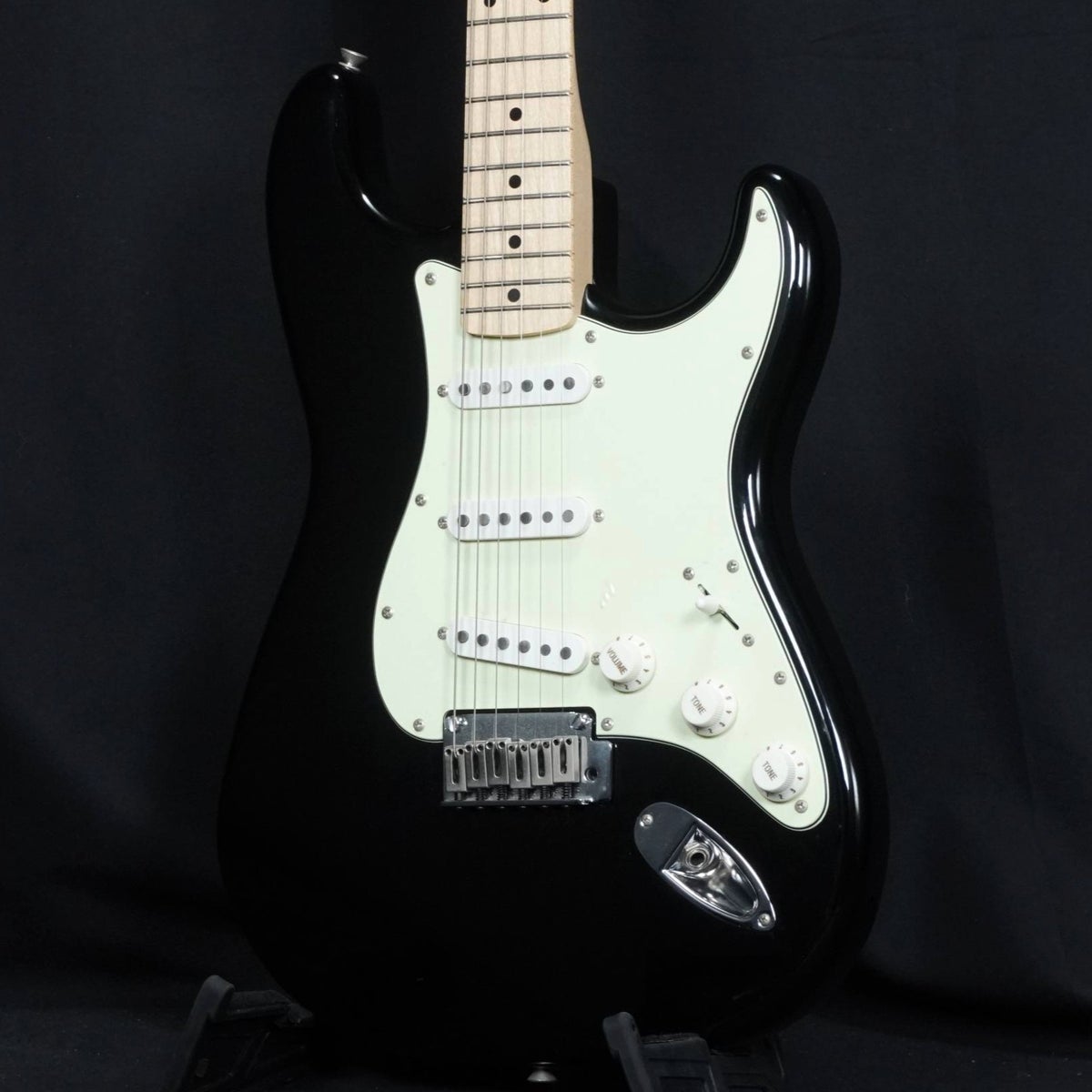 中古】SQUIER / DH Stratocaster Black 【御茶ノ水本店FINEST GUITARS