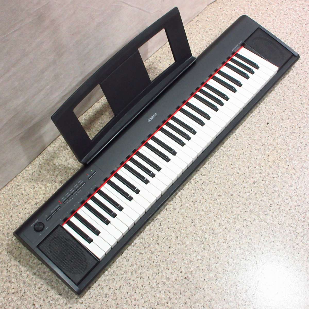 中古】YAMAHA / NP-12B シンプル＆スタイリッシュな61鍵盤キーボード