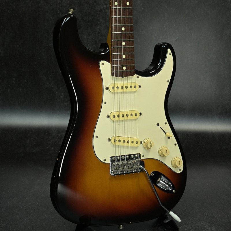 fender japan storatocaster st62-53中古美品 中古】Fender Japan / ST62-53 3Tone Sunburst 【名古屋栄店