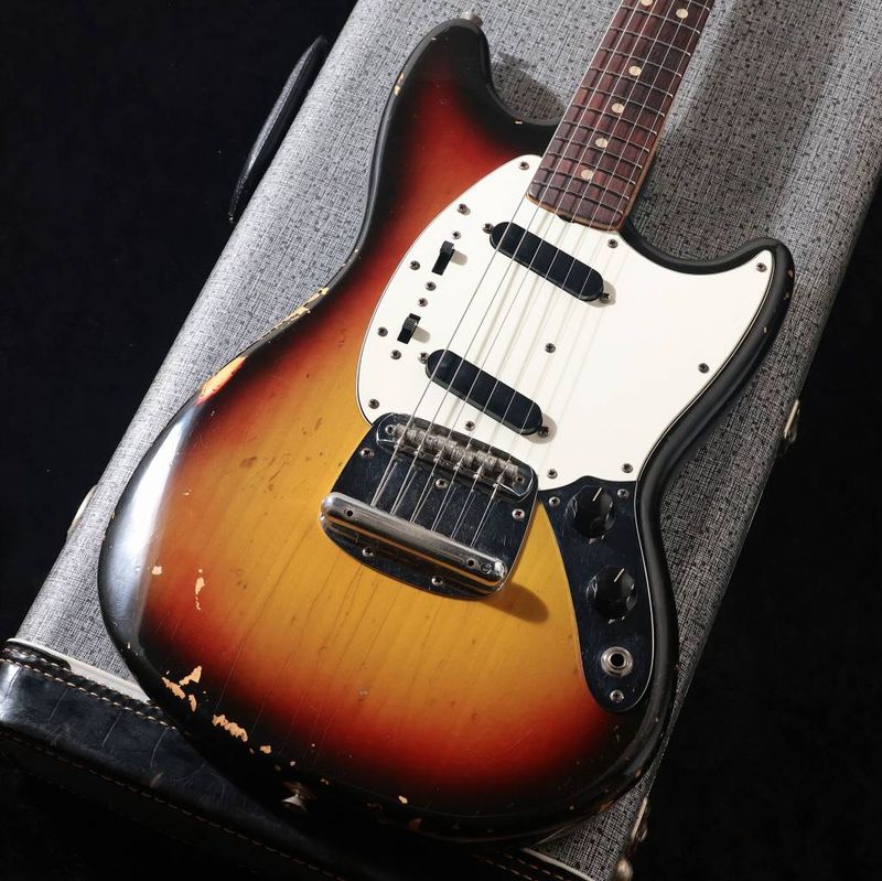 Fender Mustang エレキギター サンバースト ムスタングタイプ × サンバースト)の検索結果 | ギター、アコギ