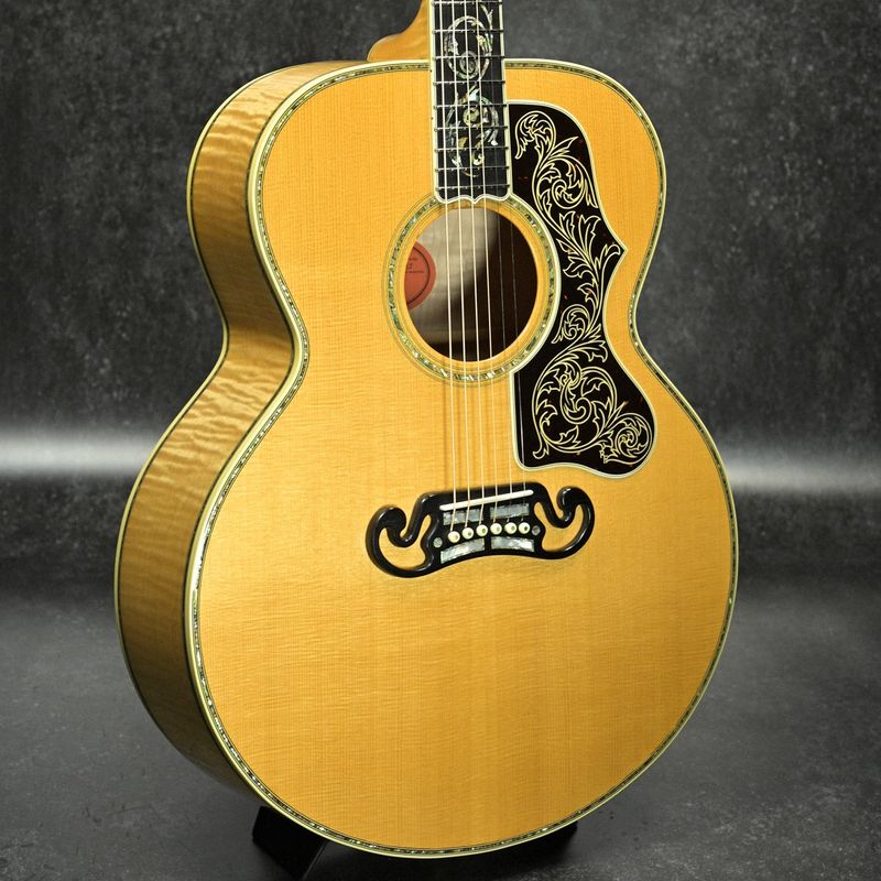 【中古】Gibson Custom / SJ-200 Custom Built Vine Antique Natural 2001 【名古屋栄店】