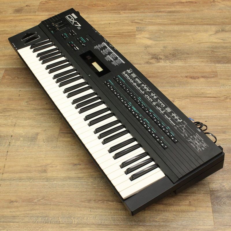 YAMAHA DX7 シンセサイザー キーボード ヤマハ 0807 DX7 (シンセサイザー・キーボード × YAMAHA)の検索結果 | ギター