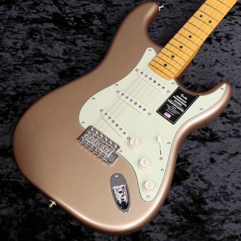 【極美品】 希少なFender USA ストラトキャスター ゴールド 2017年 Stratocaster (ストラトキャスタータイプ × ゴールド)の検索結果