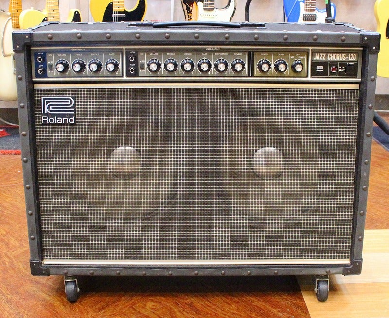 中古】ROLAND / JC-120 Jazz Chorus Guitar Amplifier 【心斎橋店