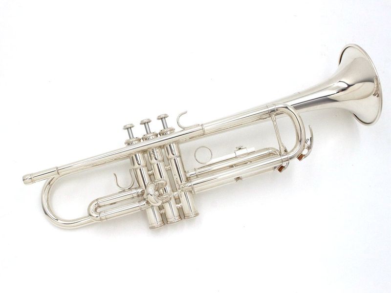 極美品 YAMAHA/ヤマハ トランペット YTR-2335S 本体 銀メッキ 中古】YAMAHA / YTR-2335S トランペット 銀メッキ仕上げ 【横浜店