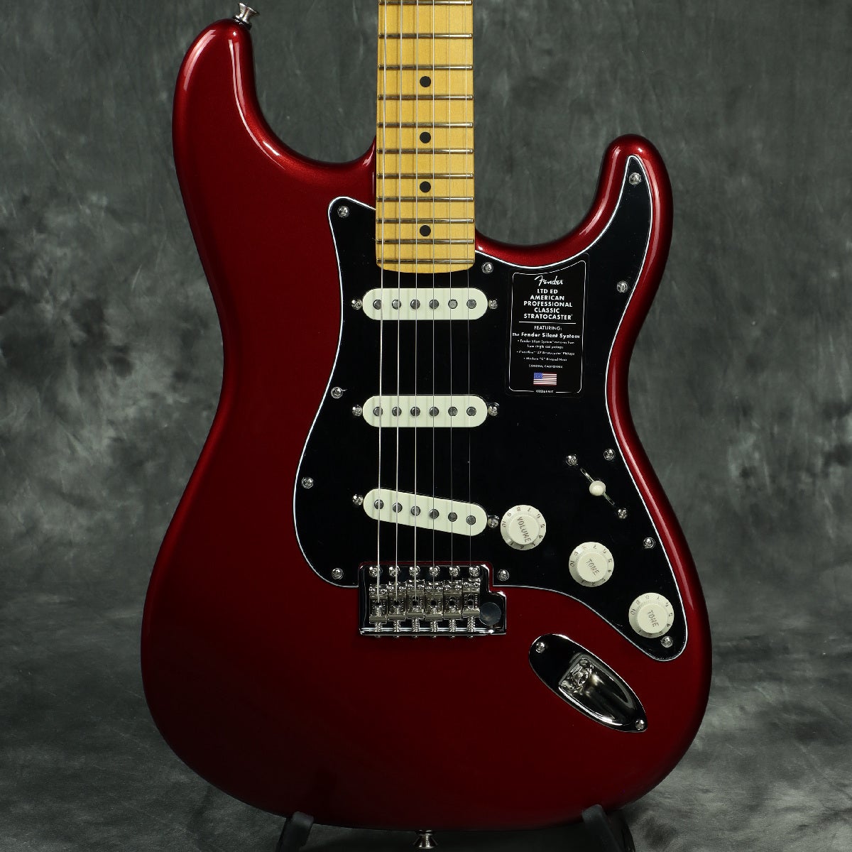 Fender / Limited Edition Pro Classic Silent Stratocaster Maple