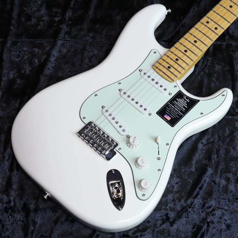 Fender (ストラトキャスタータイプ × 新品 他3条件)の検索結果