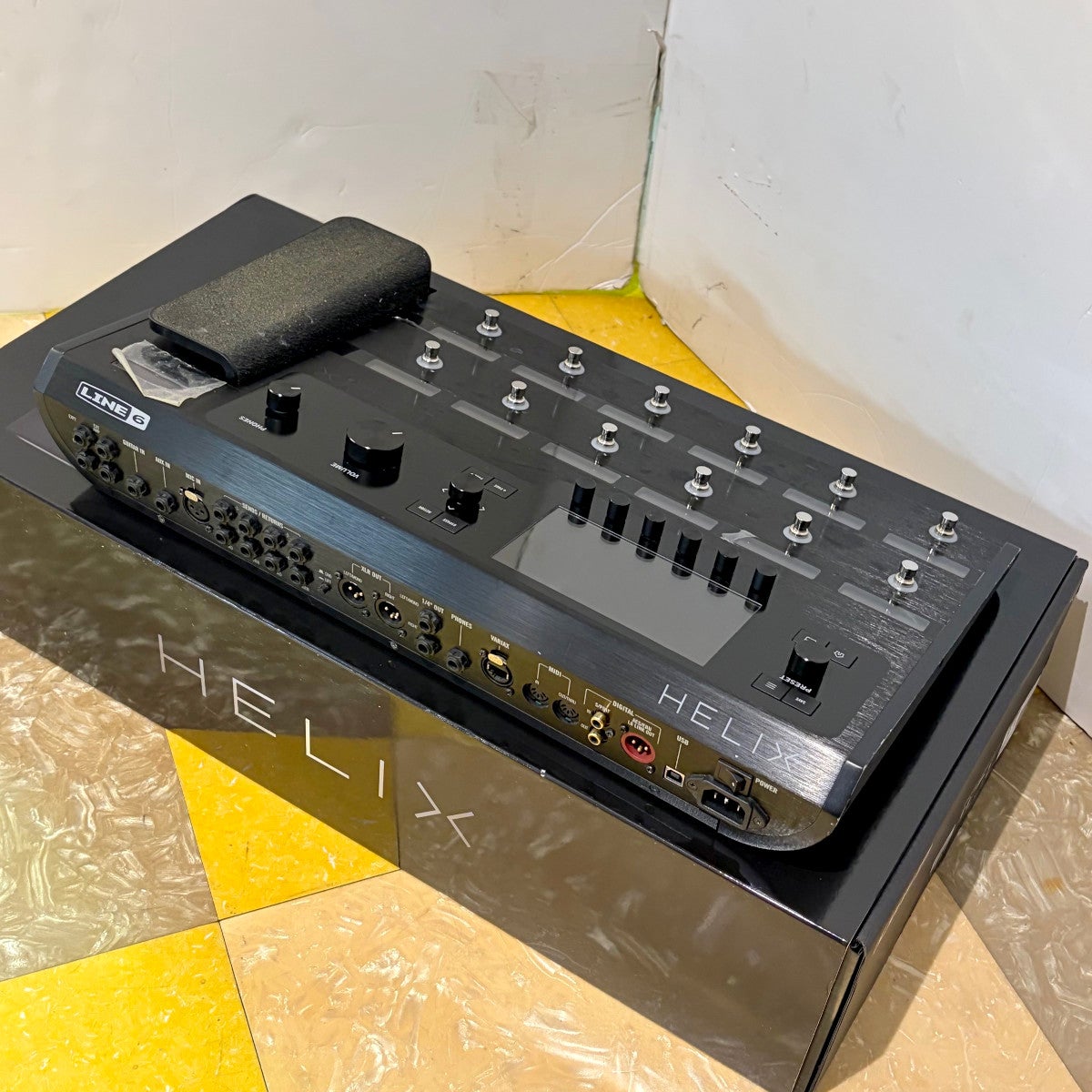 中古】LINE6 / Helix Floor w/Helix Backpack マルチエフェクター