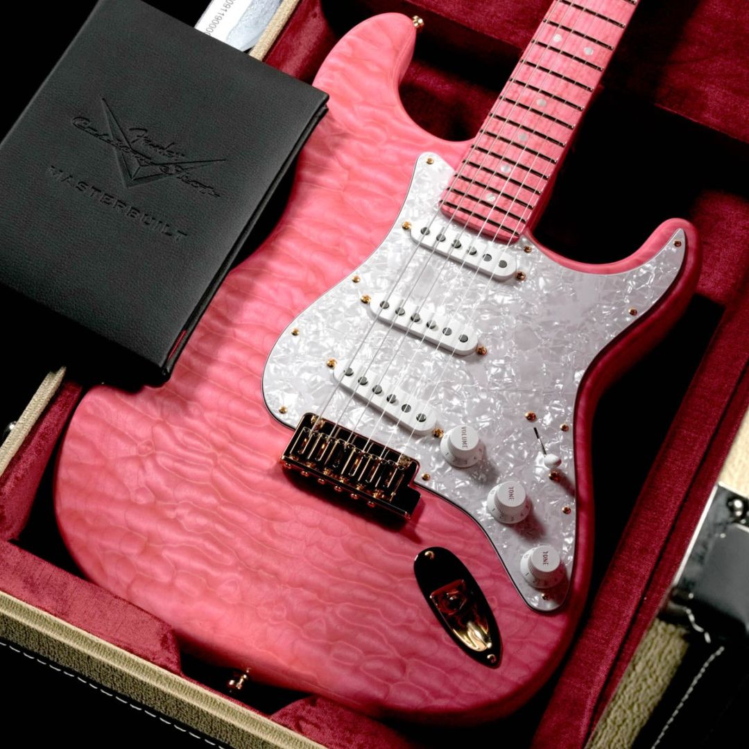Fender Custom Shop / Master Built Custom Stratocaster 5A Quilt Maple Top NOS Trans Pink by Dennis Galuszka