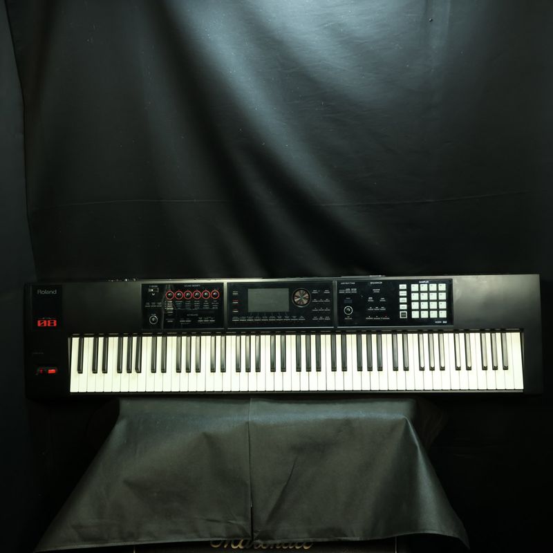 【中古】ROLAND / FA-08 Music Workstation 【福岡店】