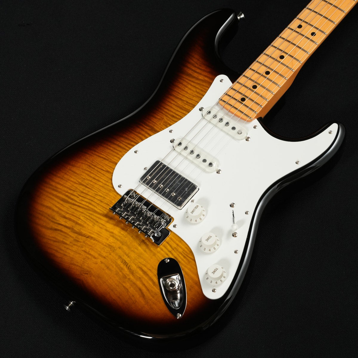 Fender / Made In Japan ISHIBASHI FSR Hybrid II Stratocaster HSS Top 2-Color Sunburst ≪S/N:JD26030311≫