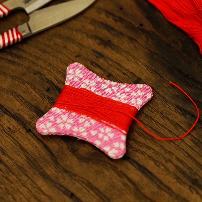 友禅糸巻き-小 5枚組 (さくら) | 和洋裁道具 | 京都本みすや針 みすや