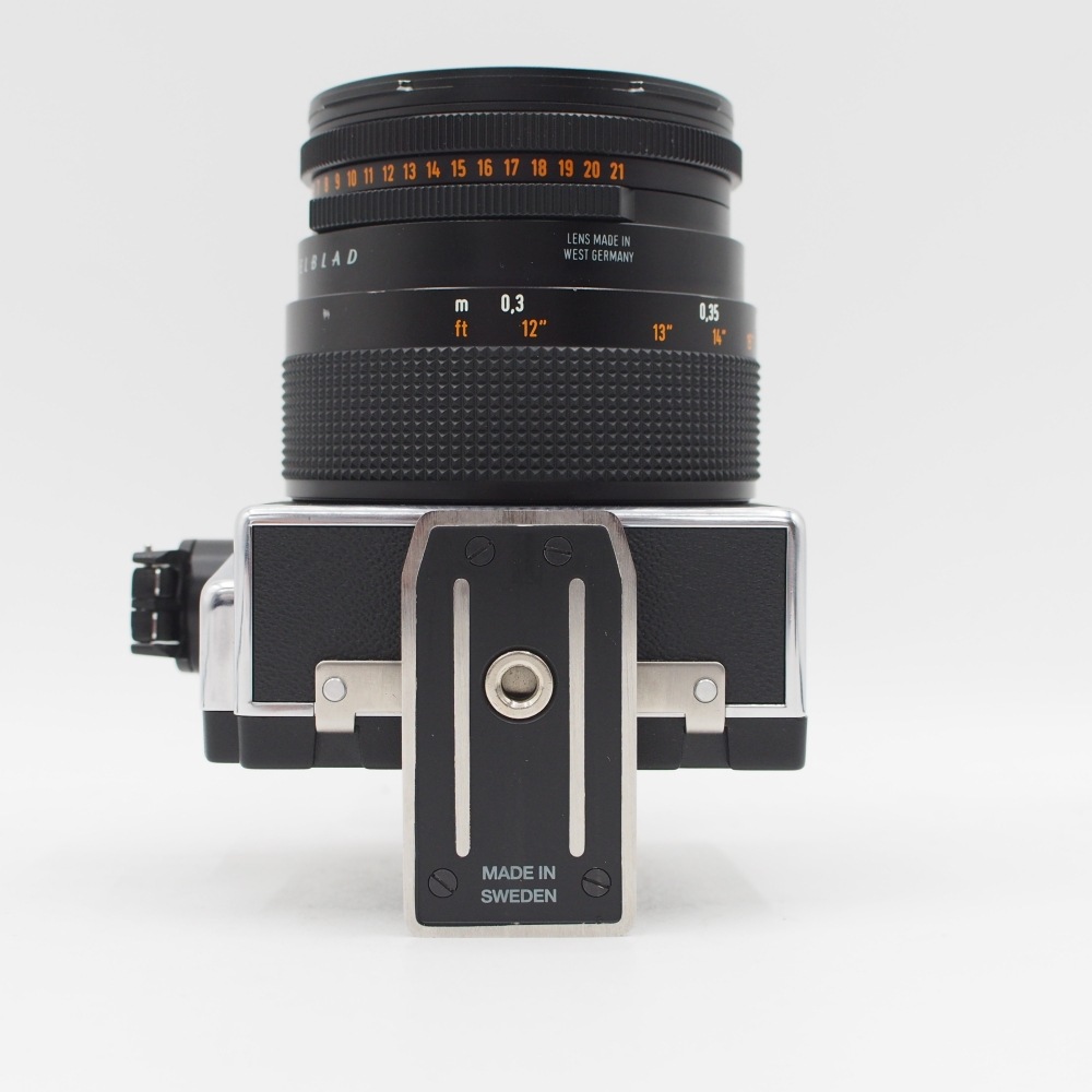 ハッセル 903 SWC ビオゴン CF 38mm F4.5 ﾋﾞｭｰﾌｧｲﾝﾀﾞｰ付【中古管理番号