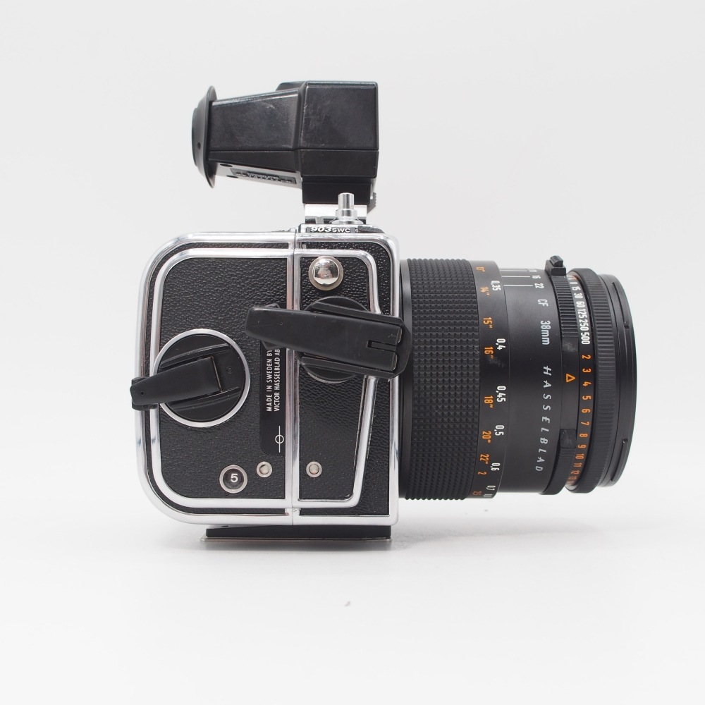 ハッセル 903 SWC ビオゴン CF 38mm F4.5 ﾋﾞｭｰﾌｧｲﾝﾀﾞｰ付 A12マガジン