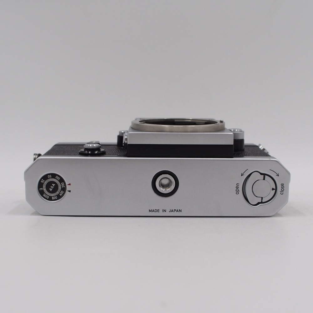 ニコン F アイレベル ボディ シルバー【中古管理番号：S0200】 | 中古
