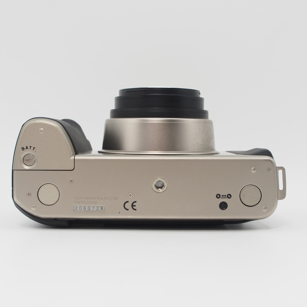 フジ GA645 Zi プロフェッショナル（背面液晶不良）【中古管理番号