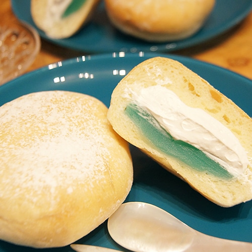 冷やしラムネあんぱん