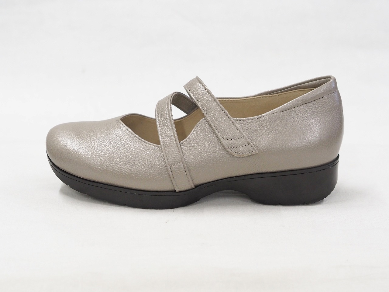 1061-3E�����������᥿��å��ʥ����󥯥쥶���� 