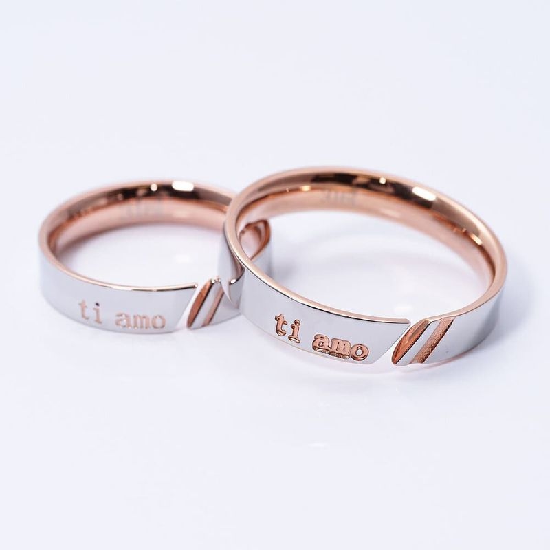 送料込み 医療用サージカルステンレス 選べる8サイズ 内側にカラーが付いた指輪 ステンレスリング ゴールド ピンク イエロー アレルギーフリー 指輪 金属アレルギー対応 ピンク ペアリング アクセサリー 316L 名入れ メンズ レディース 大きい 19juuku