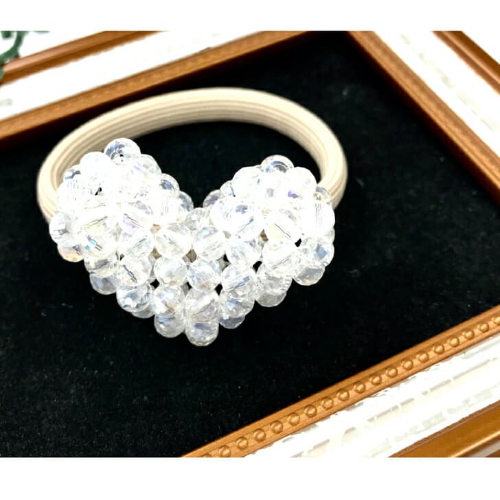 送料込み おしゃれなヘアゴム かわいい おしゃれ ハンドメイド ビーズヘアゴム ヘアアクセサリー ゴム ハート かわいい 人気 ビーズアクセサリー ビーズ パール 手作り 19juuku