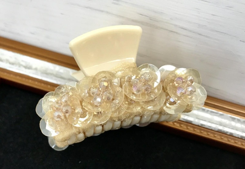 送料込み かわいいヘアクリップ ハンドメイド ビーズクリップ ヘアクリップ かわいい ヘアアクセサリー クリップ ビーズアクセサリー ビーズ パール 手作り おしゃれ 19juuku