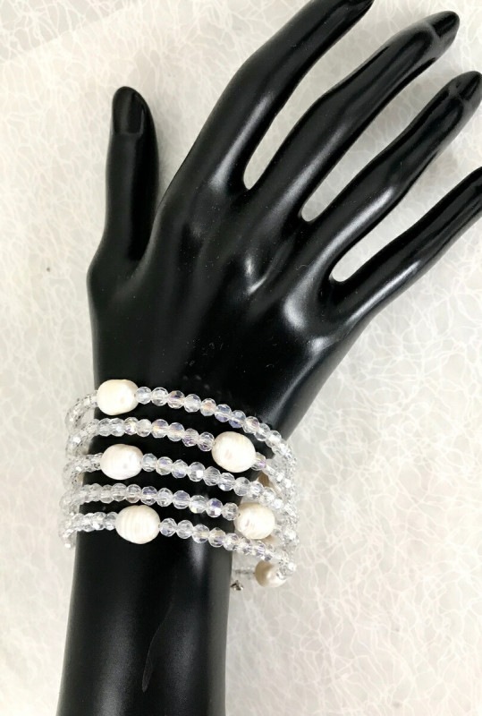 送料込み 上品でおしゃれブレスレット かわいい おしゃれ ハンドメイド ビーズブレス ブレス ビーズアクセ ブレスレットパール ビーズ 手作りアクセサリー 19juuku