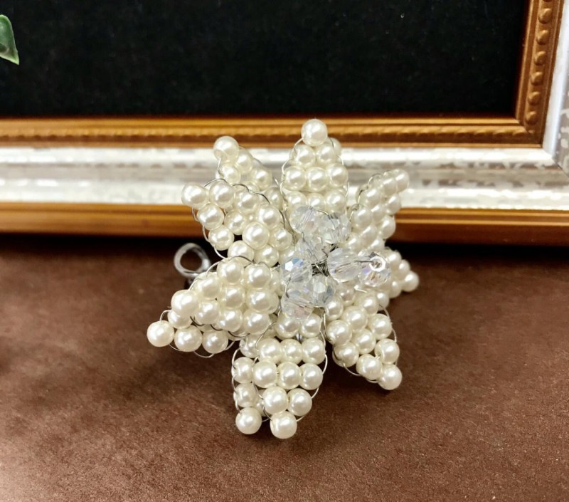 送料込み 大きめがかわいいリング フリーサイズなのでサイズがわからなくても安心 指輪 リング ハンドメイド ビーズアクセサリー ビーズリング フリーサイズ ビーズ 指輪 パール 手作 ホワイト 19juuku