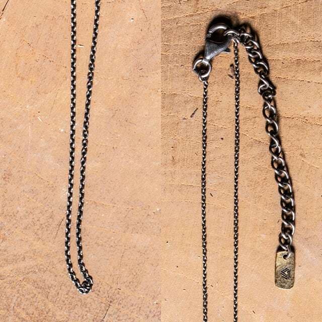 送料込み チャームを選ばず使えるベーシックなデザインの細めのチェーン チェーン ネックレス 人気 おしゃれ かっこいい プレゼント シルバー925 シルバー 人気 アンティーク加工 燻し加工 メンズ レディース クリスマスプレゼント19juuku Edda エッダ