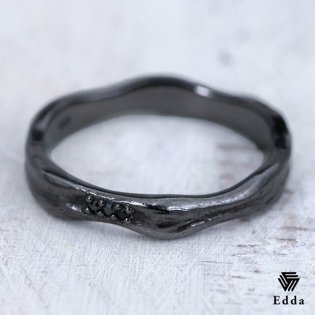 送料込み 選べるサイズおしゃれな指輪 曲線的な優しいラインのリング 男女ペアでお揃いに リングケース シルバー925 ジルコニア キュービック ブラック アンティーク加工 黒 メンズ レディース 19juuku Edda エッダ