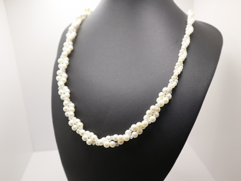 送料込み ロングパールネックレス ビーズネックレス ネックレス ロングネックレス ロング 普段使い 人気 おしゃれ かわいい 長い結婚式 パーティ 華奢 バレンタイン ホワイトデー 誕生日 プレゼント メンズ レディース  19juuku