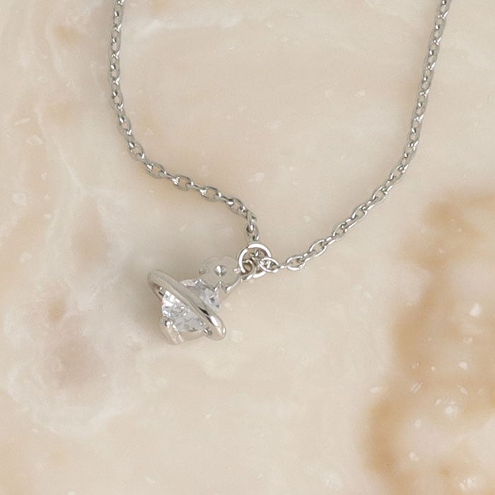 Vivienne Westwood 惑星モチーフ ネックレス