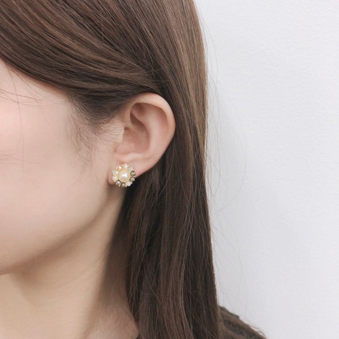 �Υ�ۡ��� �˥奢�󥹥��顼�ӡ���