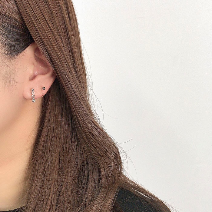 なっつです。ノンホールピアス2点 楽天市場】【1ペア(2個)】 樹脂製 ノンホール イヤリング 石